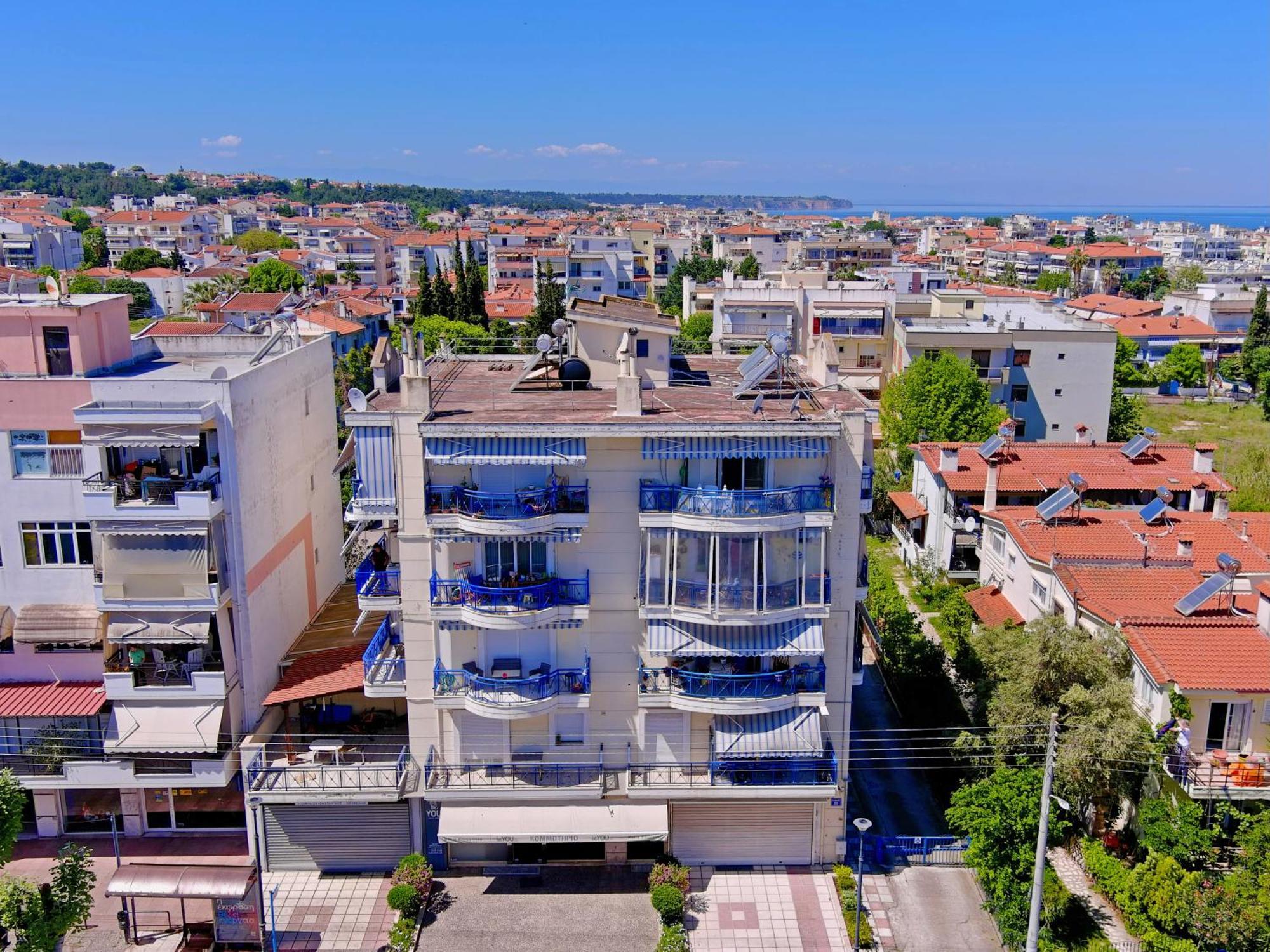 Lovely And Sunny Apartament 300M From Beach!! Peraía Buitenkant foto